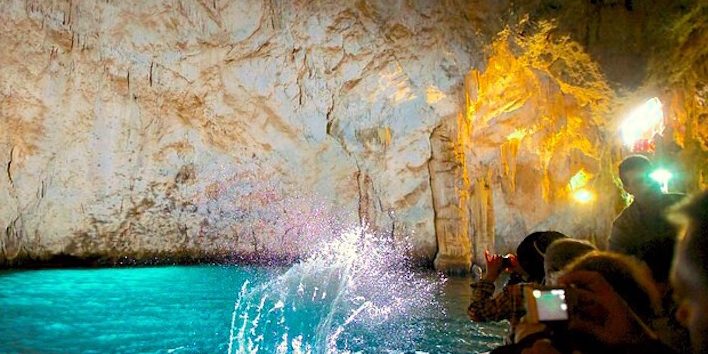 grotta-dello-smeraldo-01